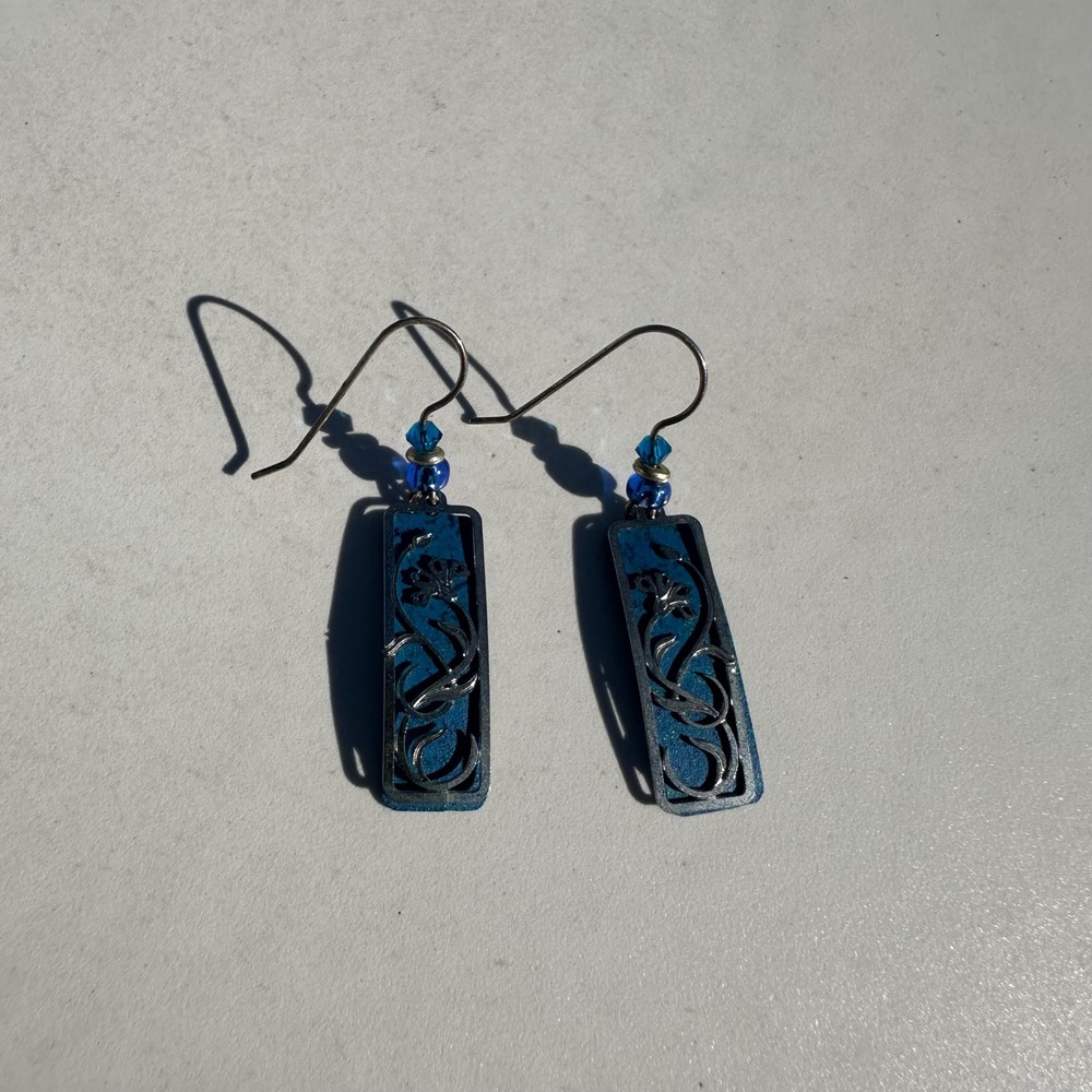 Art Deco Style Blue Dangle Silver Earrings with Floral Cutout